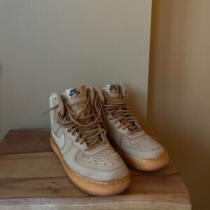 Nike Air Force 1 High Top Suede Khaki EUR 39